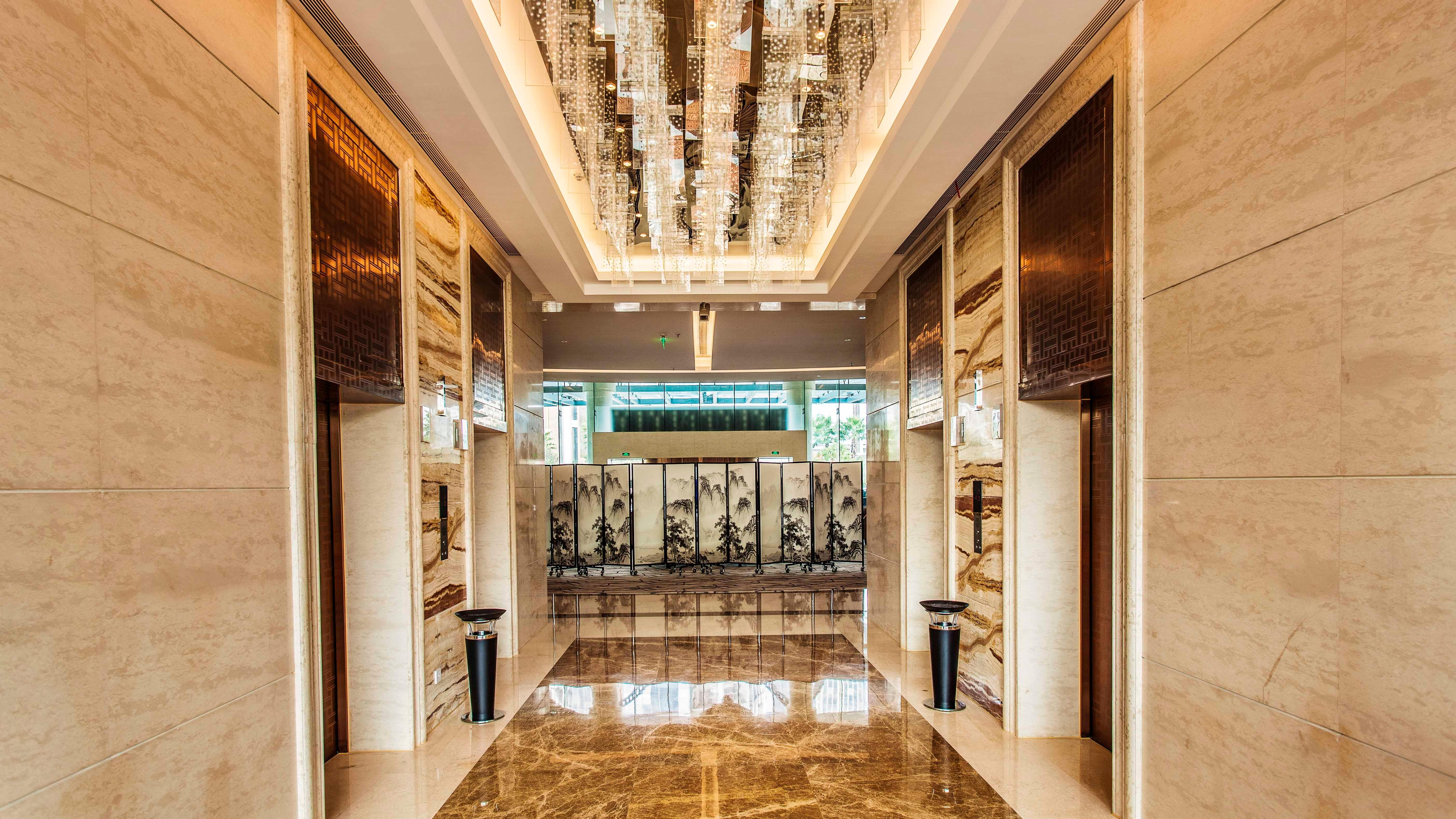 Holiday Inn Nanchang Riverside By Ihg Exterior photo